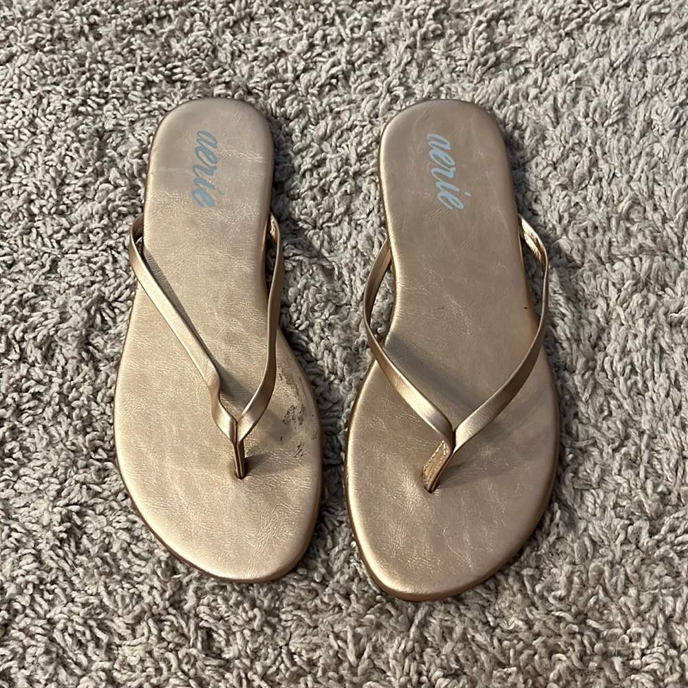 Rose gold aerie flip flops